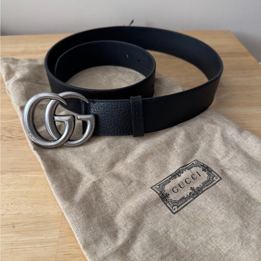 Gucci Marmont Black Leather Belt with Silver GG Buckle